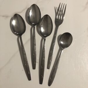 Lot of 5 Vintage Atomic Starburst  Japan Stainless Steel 4 Spoon 1 Fork